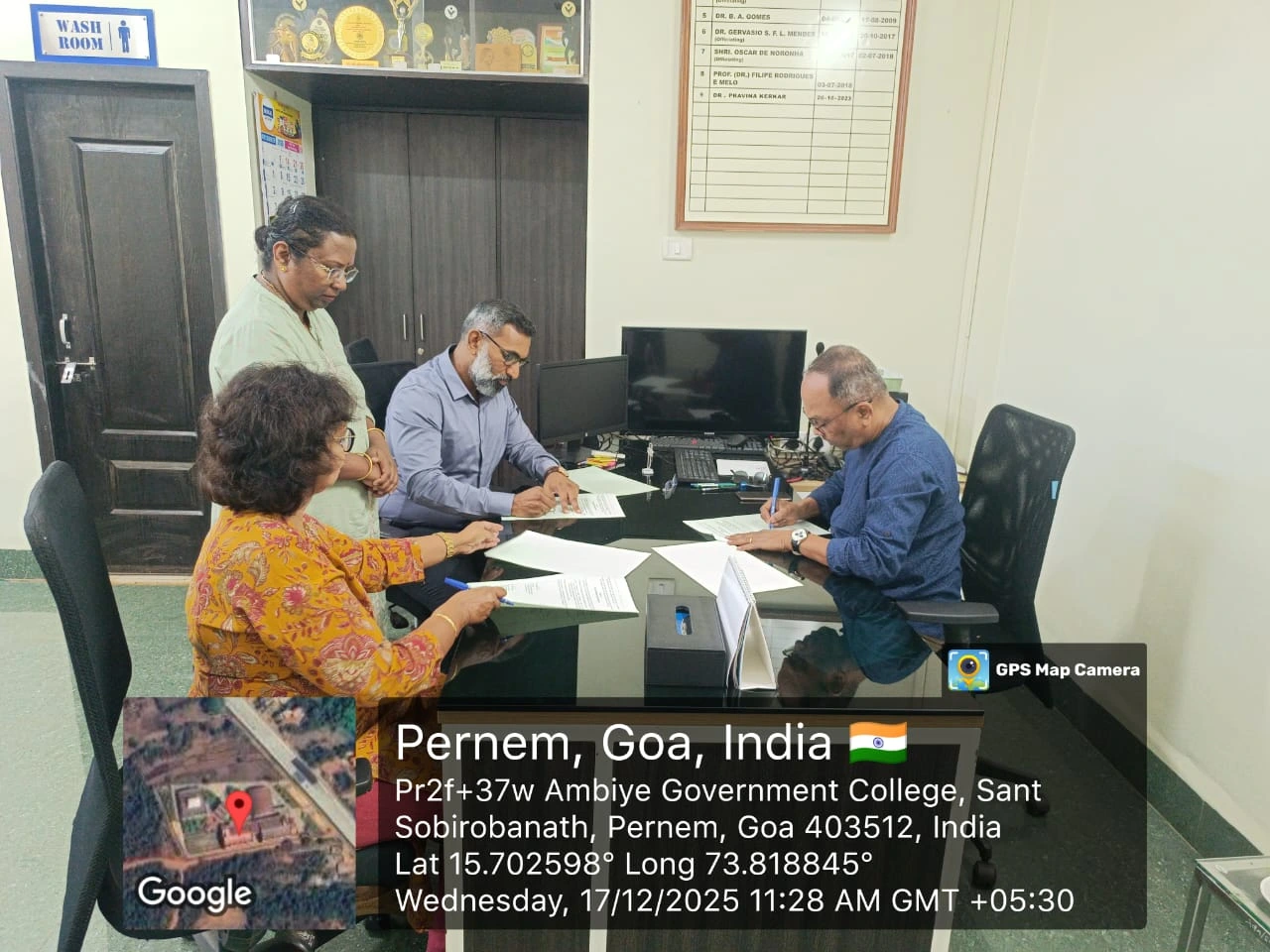 Avanteia team signing MOU with Sant Sohirobanath Ambiye Government College Pernem principal