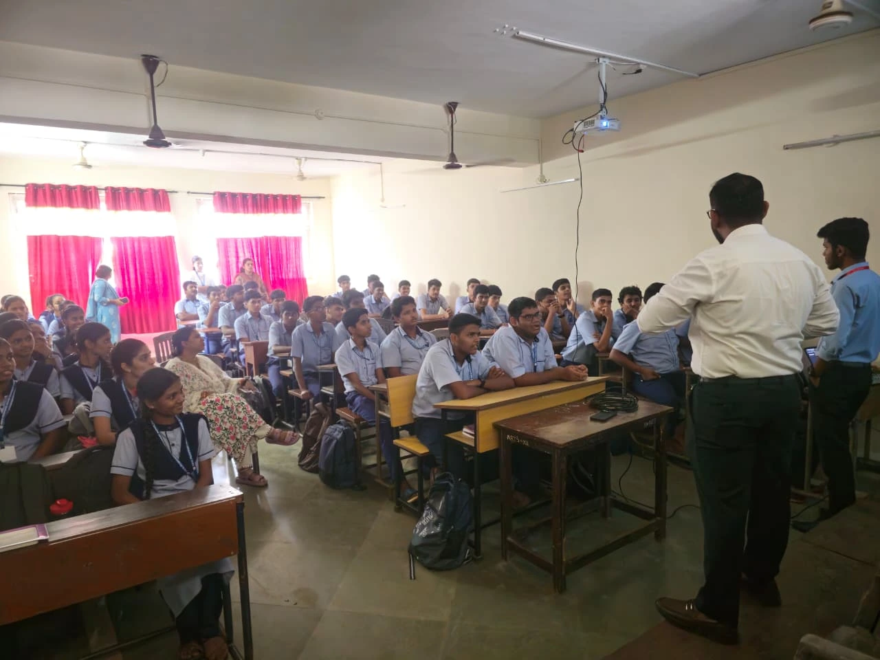 Practical network intrusion detection lab at Avanteia Cyber Security Workshop Vidya Prabodhini College of Commerce, Education, Computer & Management