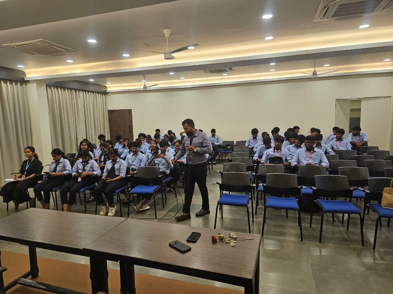Cybersecurity awareness opening session at Avanteia Cybersecurity Awareness Seminar Dnyanprassarak Mandal's College