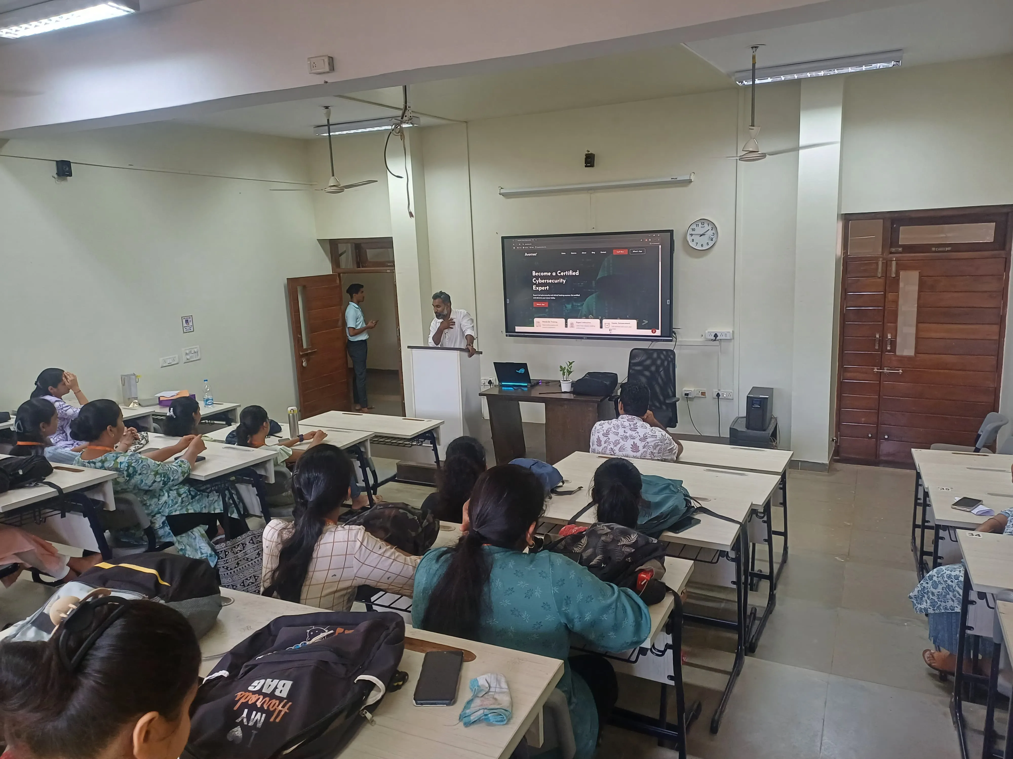 Threat awareness and defense strategies discussion at Avanteia Cybersecurity Seminar Sant Sohirobanath Ambiye Government College, Pernem